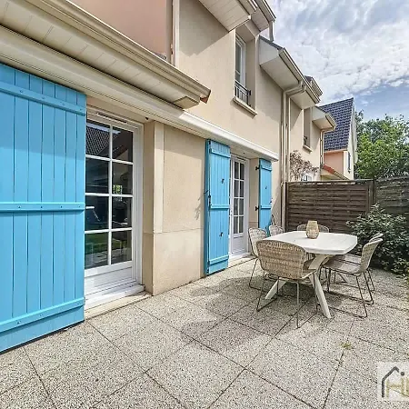 La Brise Bleue - Maison Avec Jardin, Garage, 400m Дом отдыха *