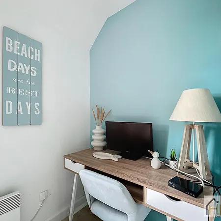 בית נופש La Brise Bleue - Maison Avec Jardin, Garage, 400m *