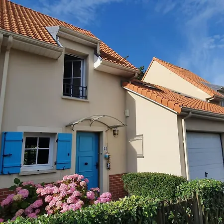 בית נופש La Brise Bleue - Maison Avec Jardin, Garage, 400m *