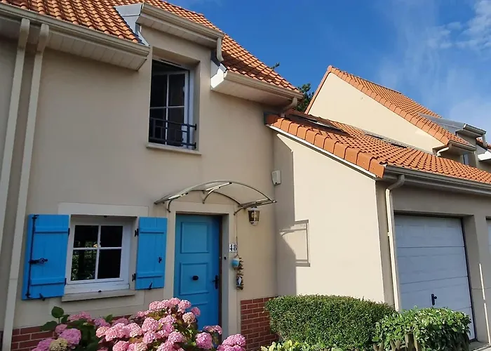 Ferienhaus La Brise Bleue - Maison Avec Jardin, Garage, 400m *